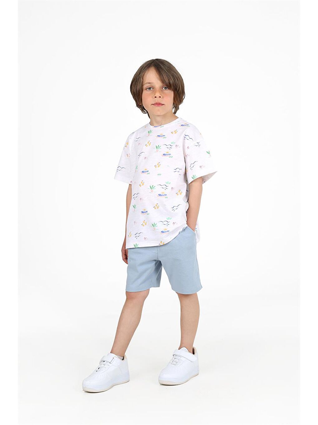 Erkek Çocuk Renkli Desenli Beyaz Mavi Alt Üst Takım-1