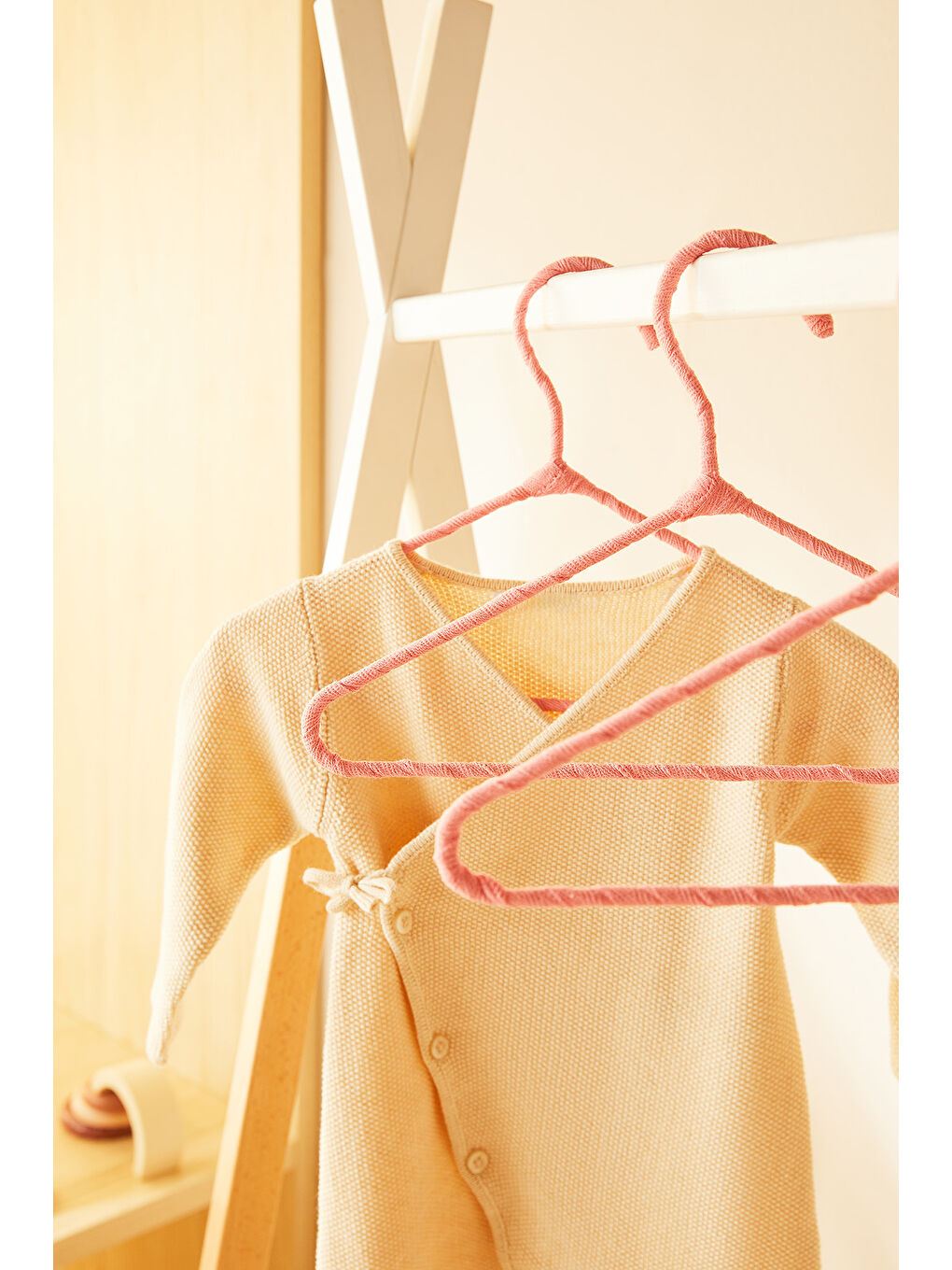 6'lı Pembe Renk Kumaş Kaplı Metal Bebek Giysi Askısı19.5 x 30 x 0.3 cm-2