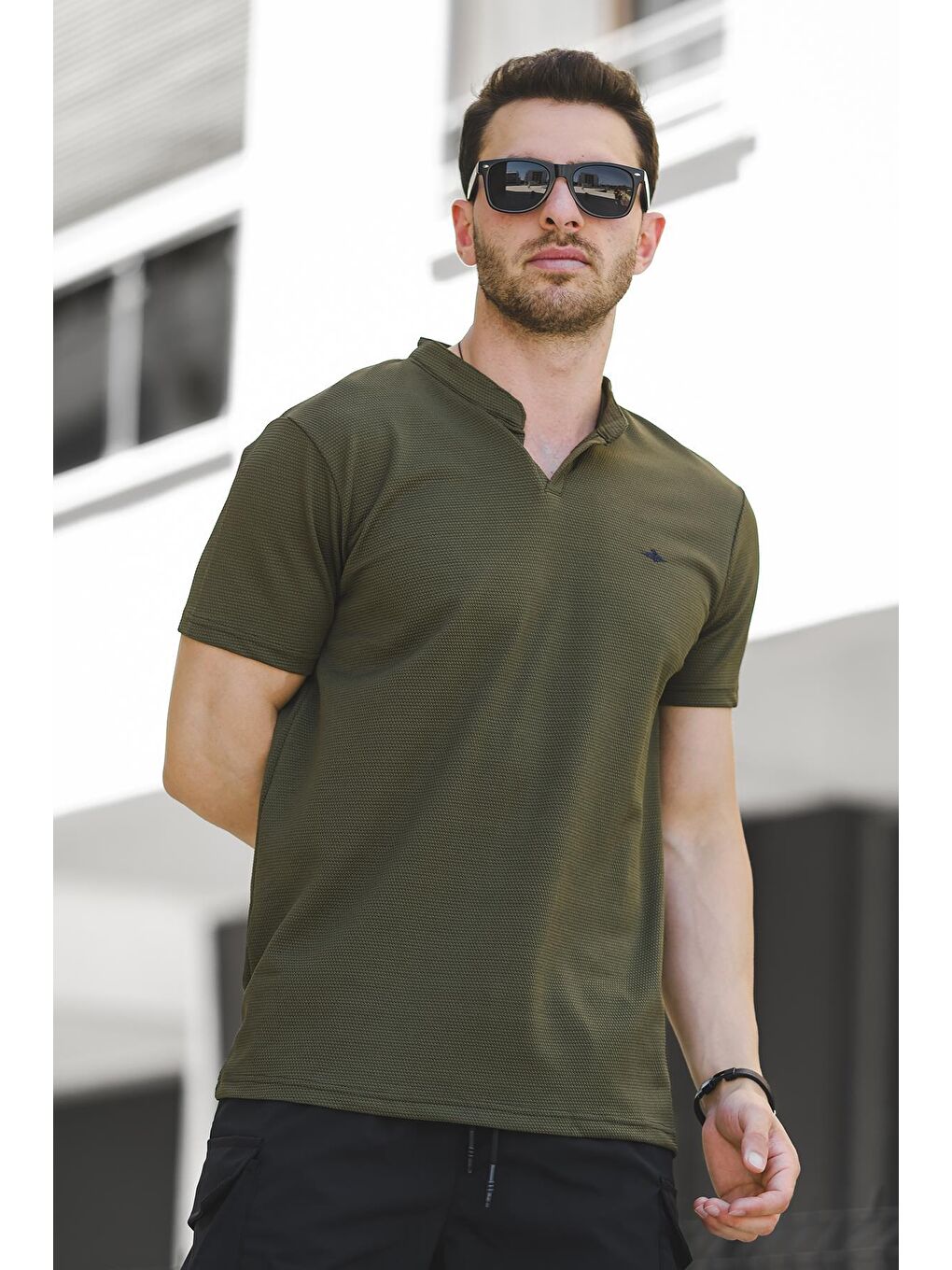 Dino V Hakim Yaka Petek Kumaş Erkek Tişört-2