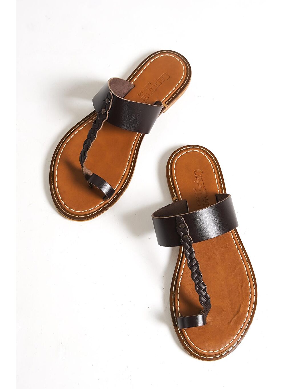 Kahverengi Parmak Arası Deri Kadın Terlik