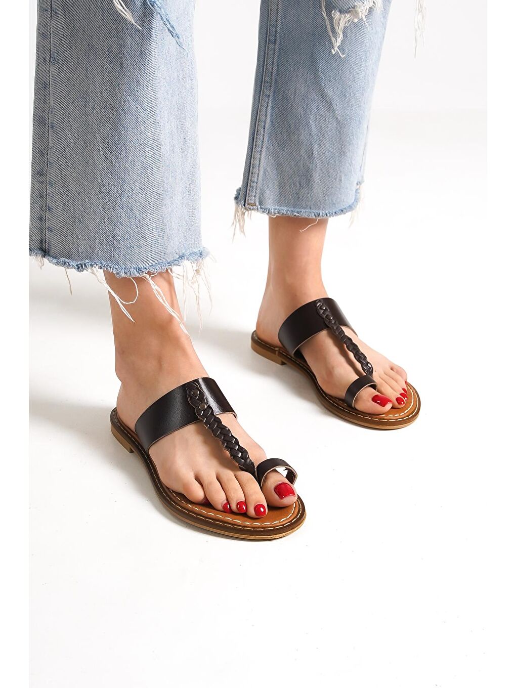 Kahverengi Parmak Arası Deri Kadın Terlik-4