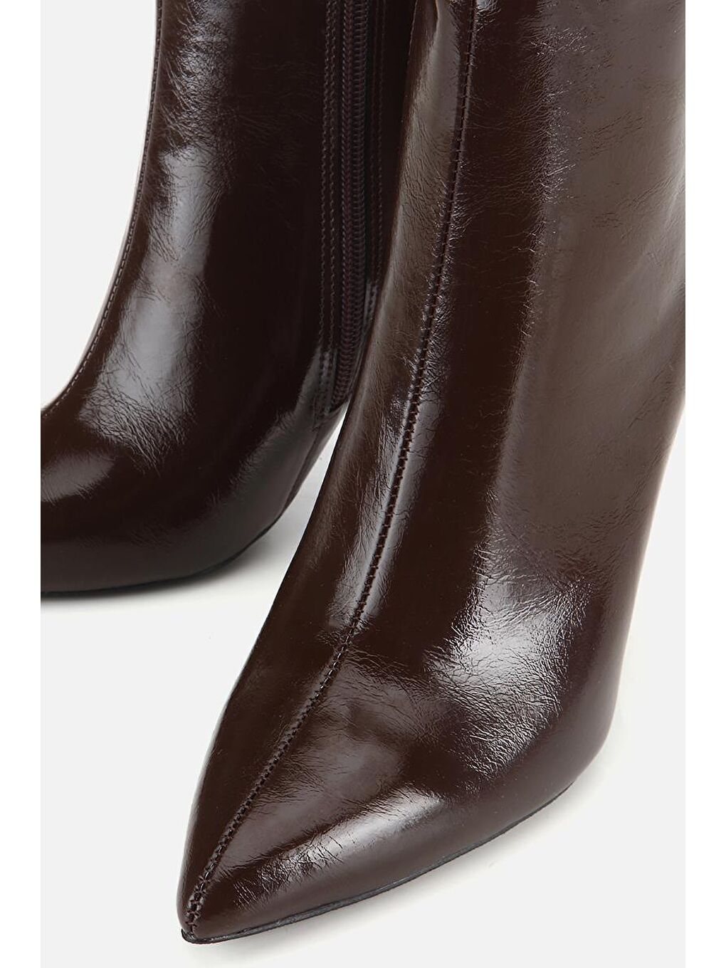 Kadın Kahverengi Gold Detaylı Sivri Burunlu İnce Topuklu Bot-3