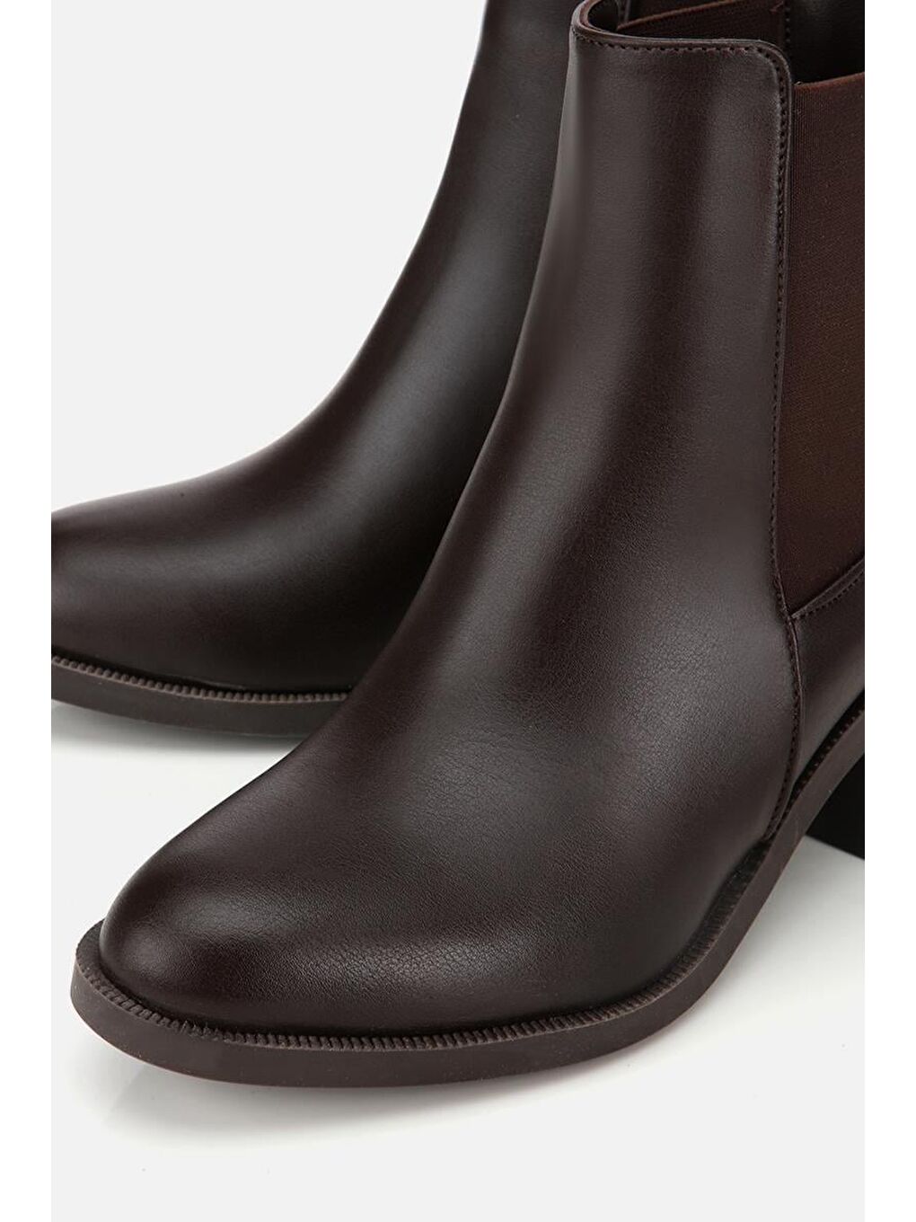 Kadın Kahverengi Lastik Detaylı Topuklu Bot-3