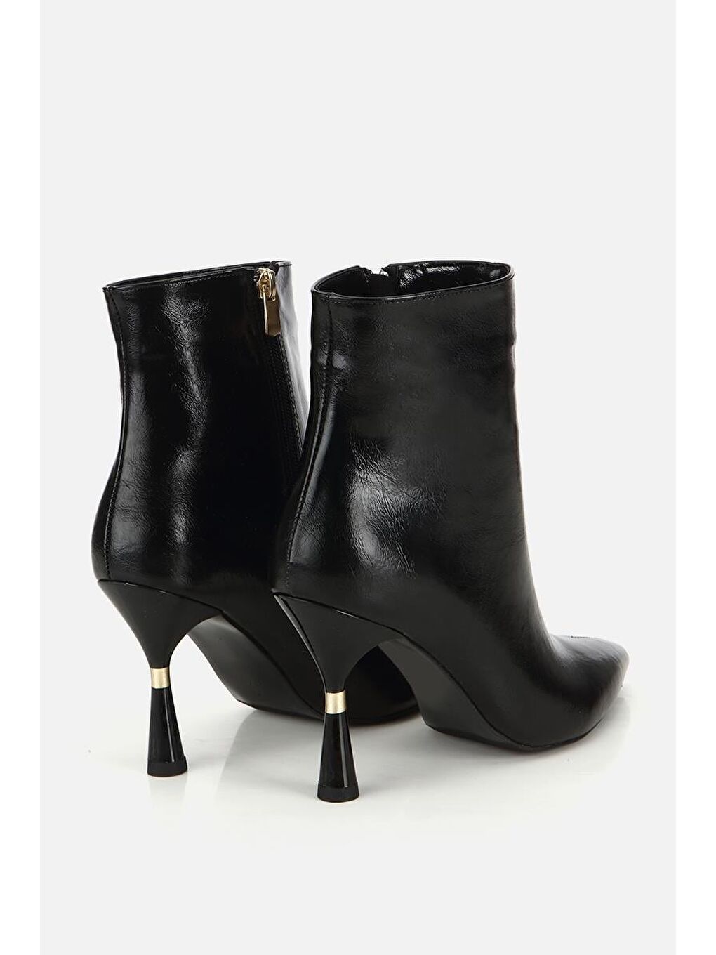 Kadın Siyah Gold Detaylı Sivri Burunlu İnce Topuklu Bot-2