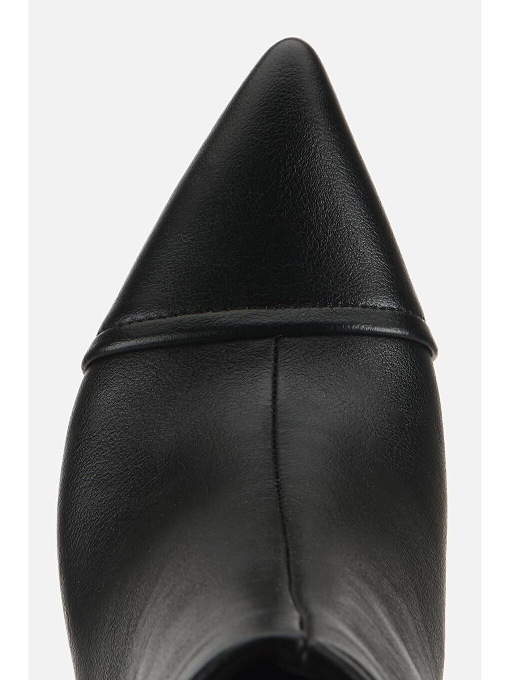 Kadın Siyah Dikiş Detaylı Gold Detaylı Tokalı İnce Topuklu Bot-4