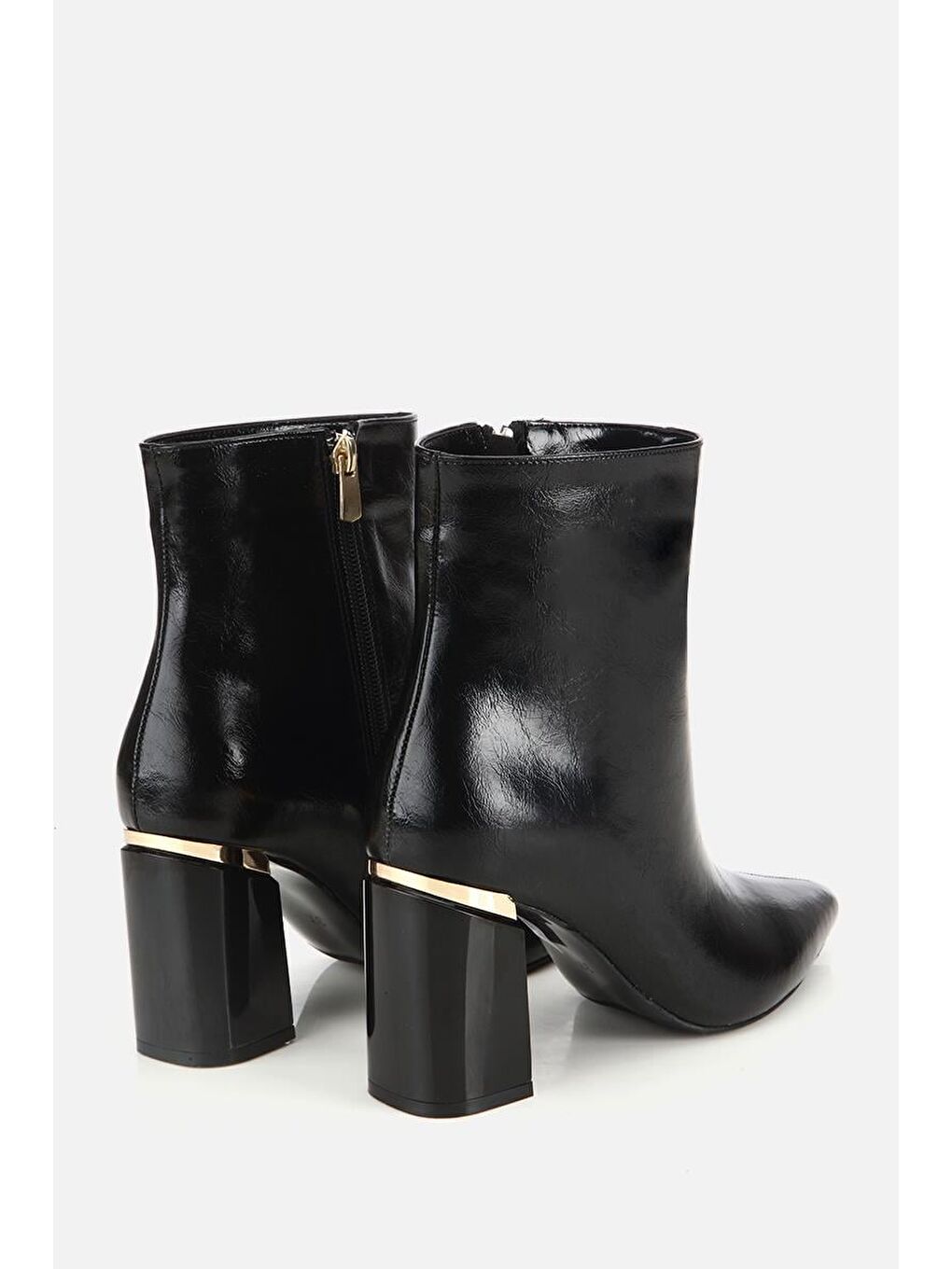 Kadın Siyah Gold Detaylı Sivri Burunlu Topuklu Bot-2