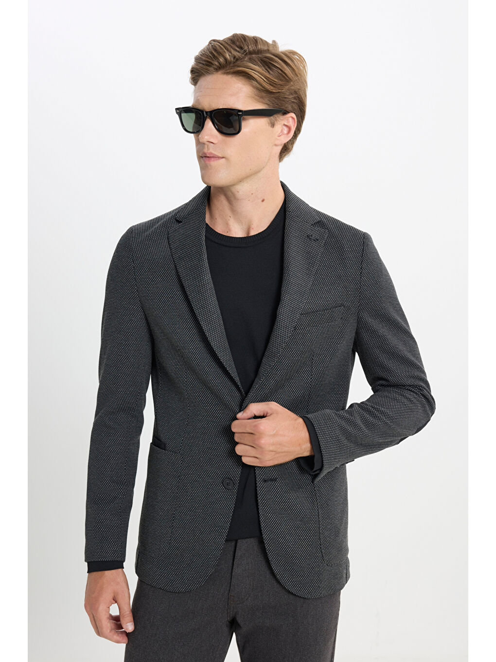 Erkek Siyah Slim Fit Dar Kesim Mono Yaka Desenli Torba Cepli Ceket