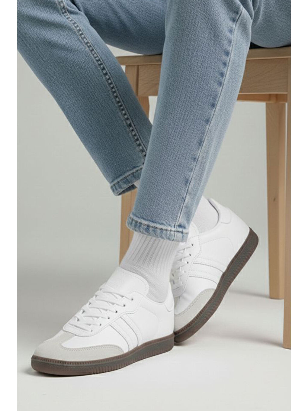 Kadın Beyaz Süet Detatlı Spor Ayakkabı - 28105-BEYAZ-1