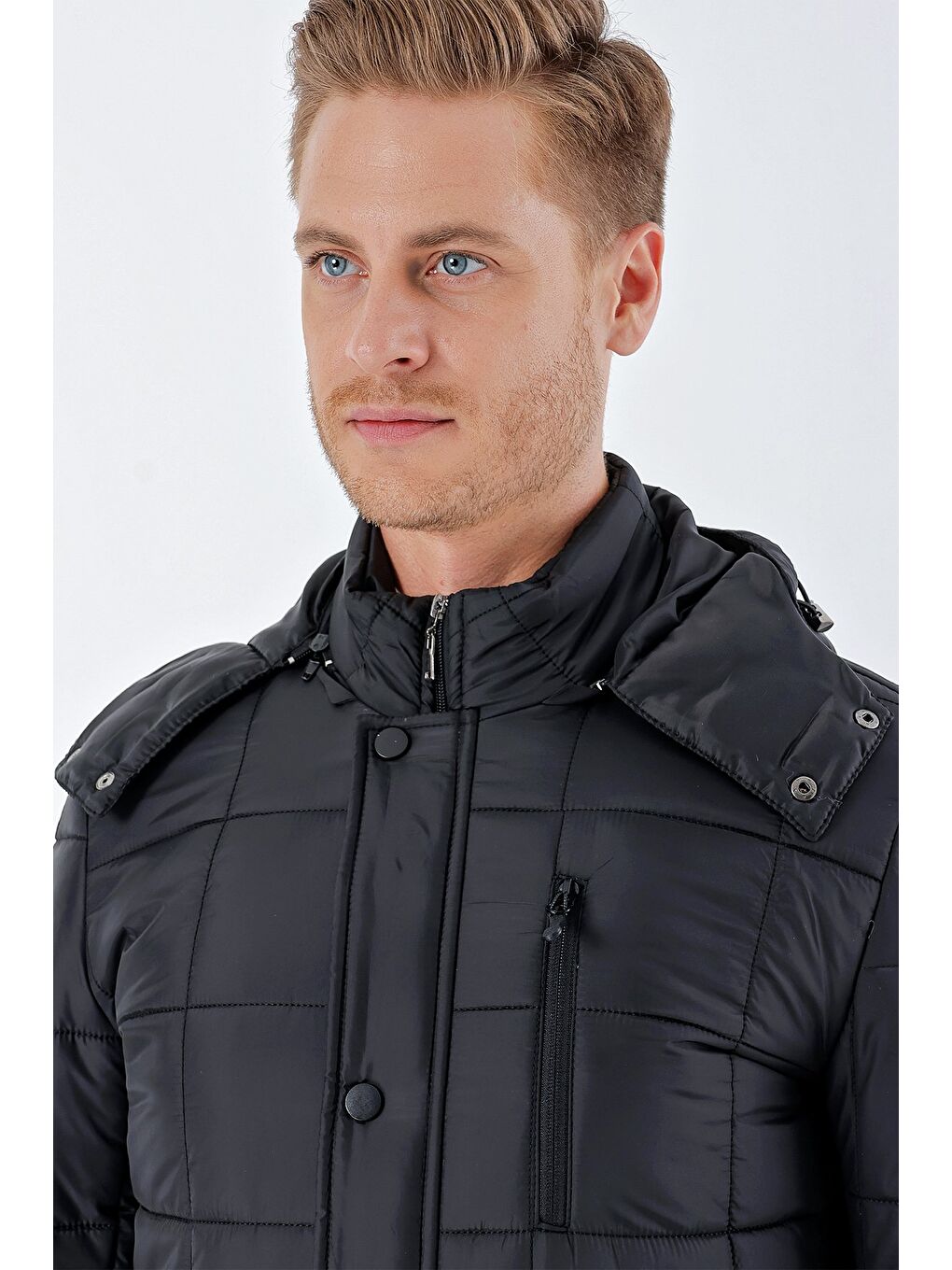 Siyah Kapüşonlu Kapitoneli Astar Comfort Fit Rahat Kesim Klasik Kaban 1008235155-5