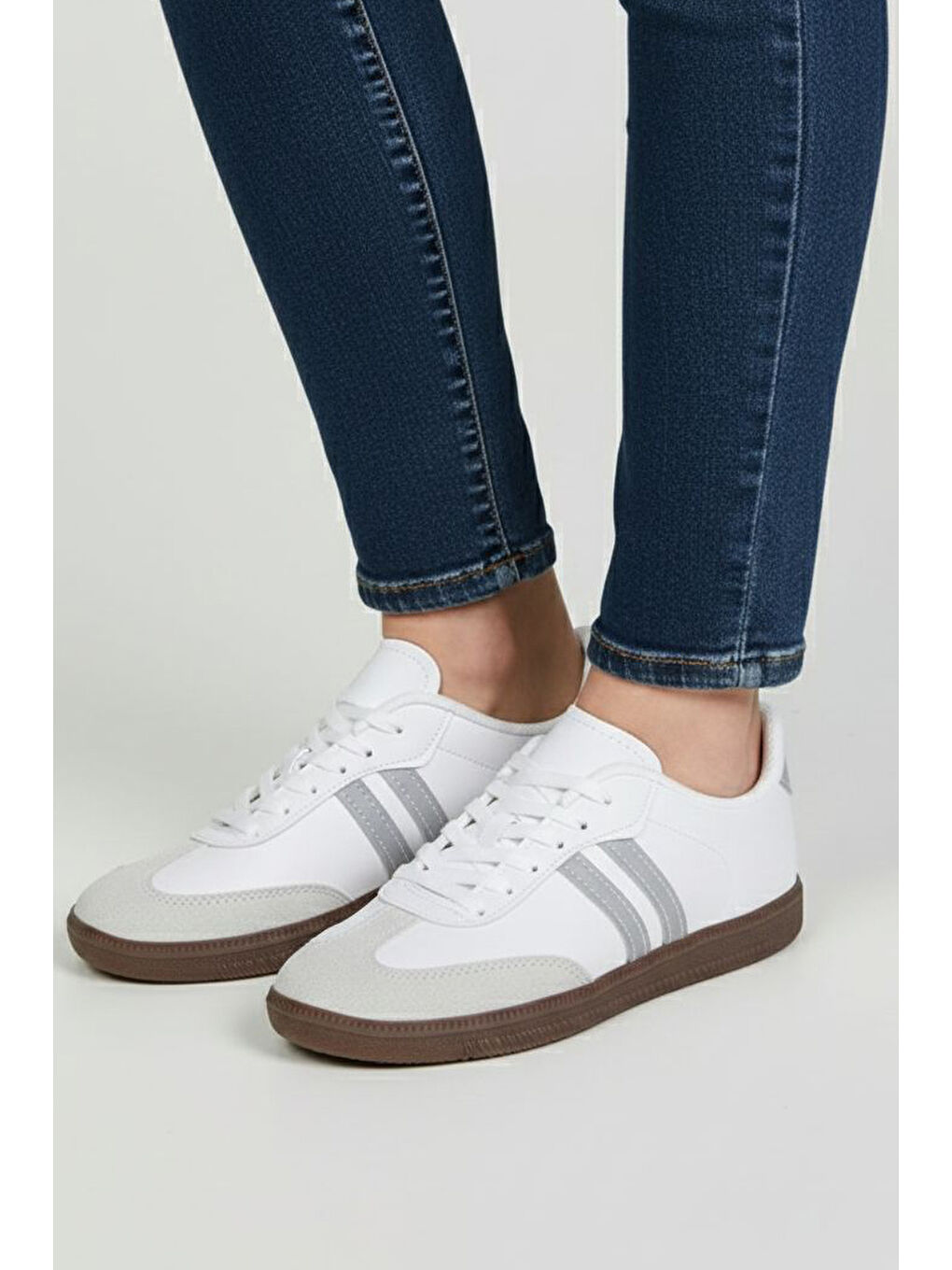 Kadın Beyaz Gri Süet Detatlı Spor Ayakkabı - 28105-BEYAZ-GRI-1