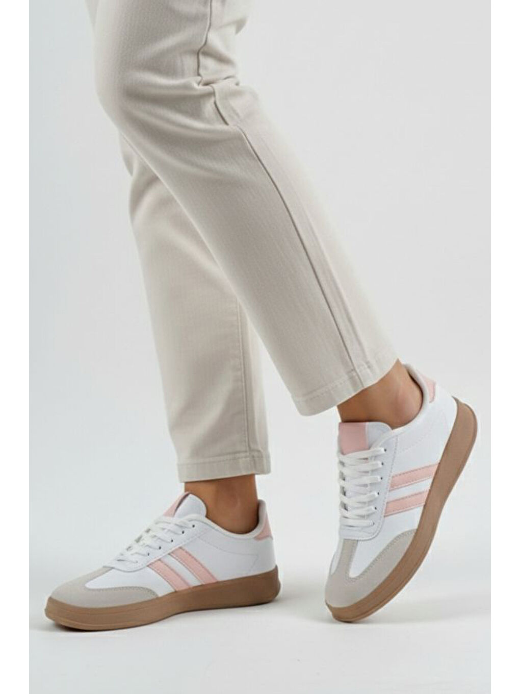 Kadın Beyaz Pudra Süet Detatlı Spor Ayakkabı - 28106-BEYAZ-PUDRA-1