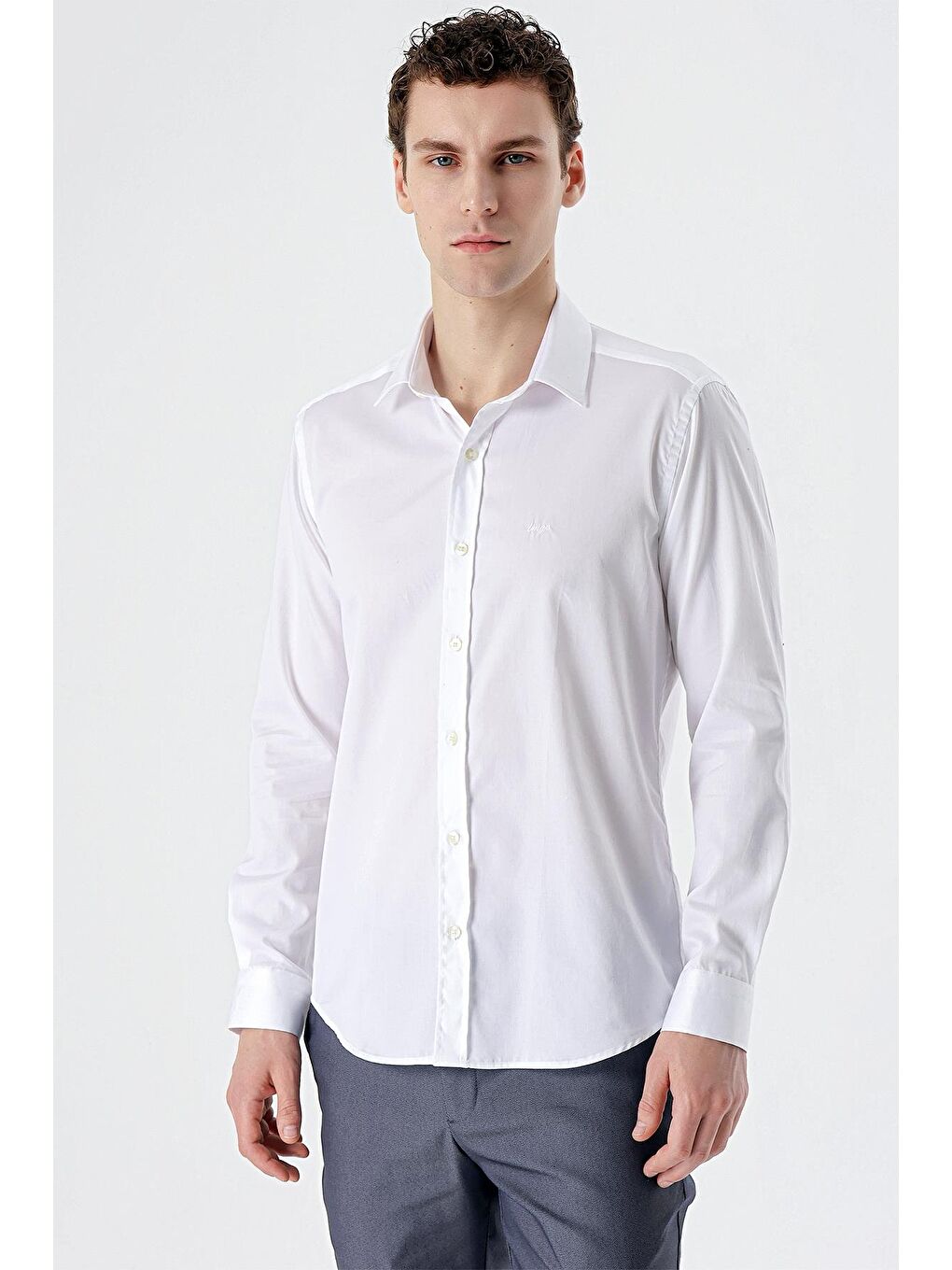 Beyaz Uzun Kollu   Sert Yaka Cepsiz  %100 Pamuk Klasik Slim Fit Dar Kesim Gömlek 1004235424