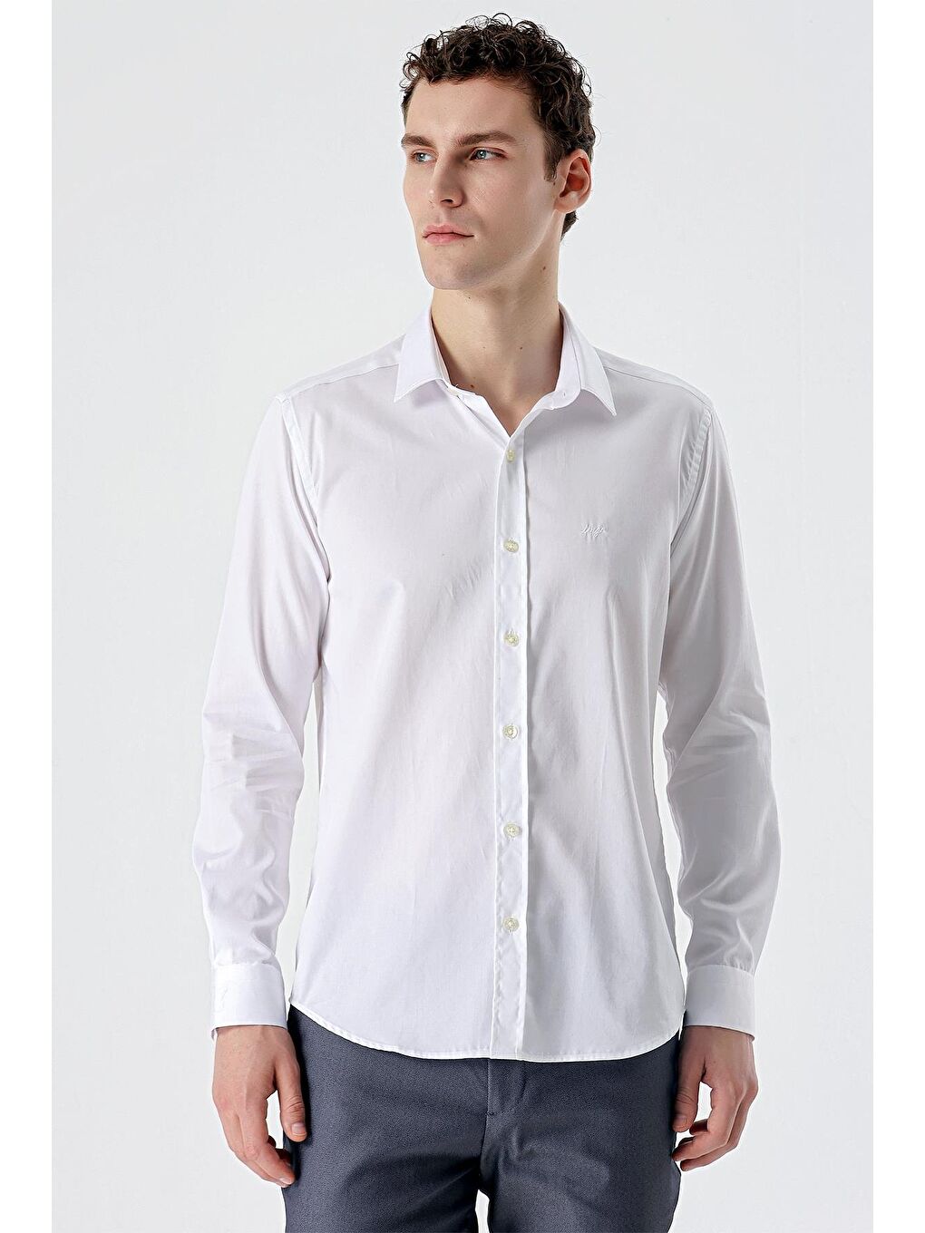 Beyaz Uzun Kollu   Sert Yaka Cepsiz  %100 Pamuk Klasik Slim Fit Dar Kesim Gömlek 1004235424-2