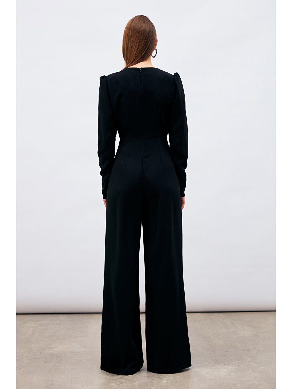 Kruvaze Süs Taşlı Krep Tulum - Siyah-4