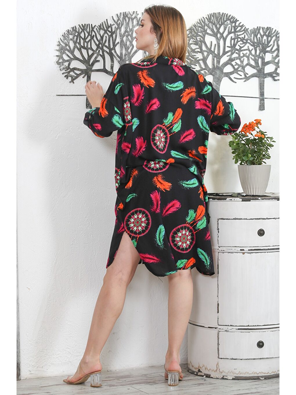 Siyah Gömlek Yaka Uzun Kol Düğmeli Gizli Cepli Allover Baskılı Dokuma Casual Elbise-5