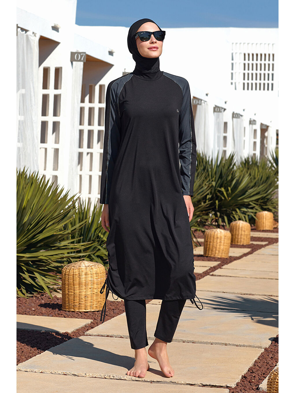 Uzun Tam Boy Tam Kapalı Tesettür Mayo 2116 Siyah