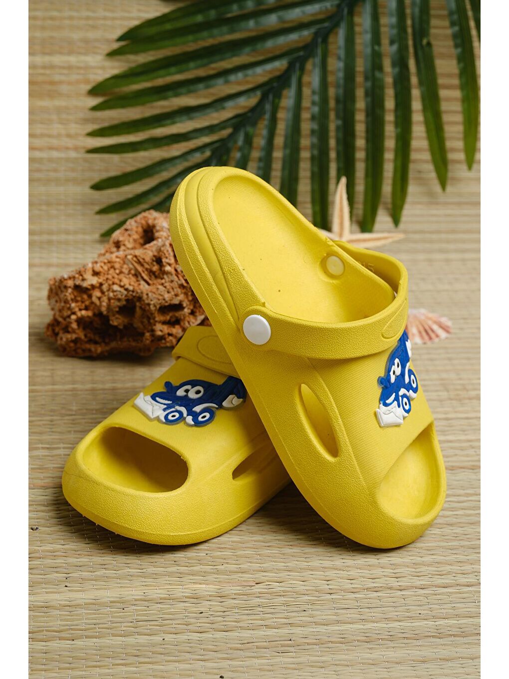 Sarı Moki Ortopedik Kaydırmaz Tabanlı Araba Figürlü Çocuk  Terlik-2