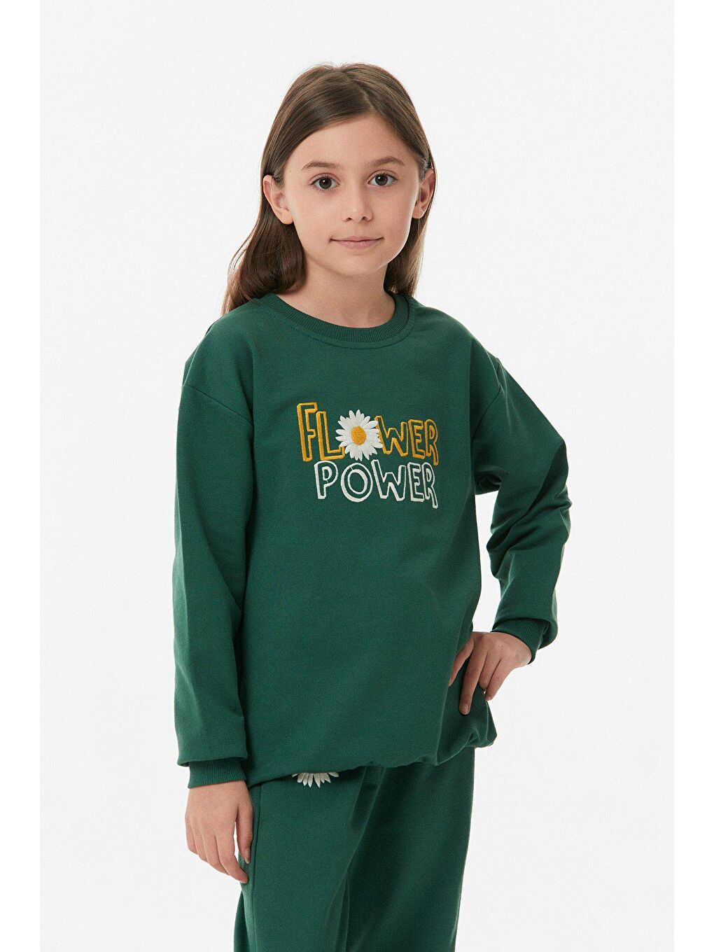 Yeşil Nakışlı Bisiklet Yaka Kız Çocuk Takım-1