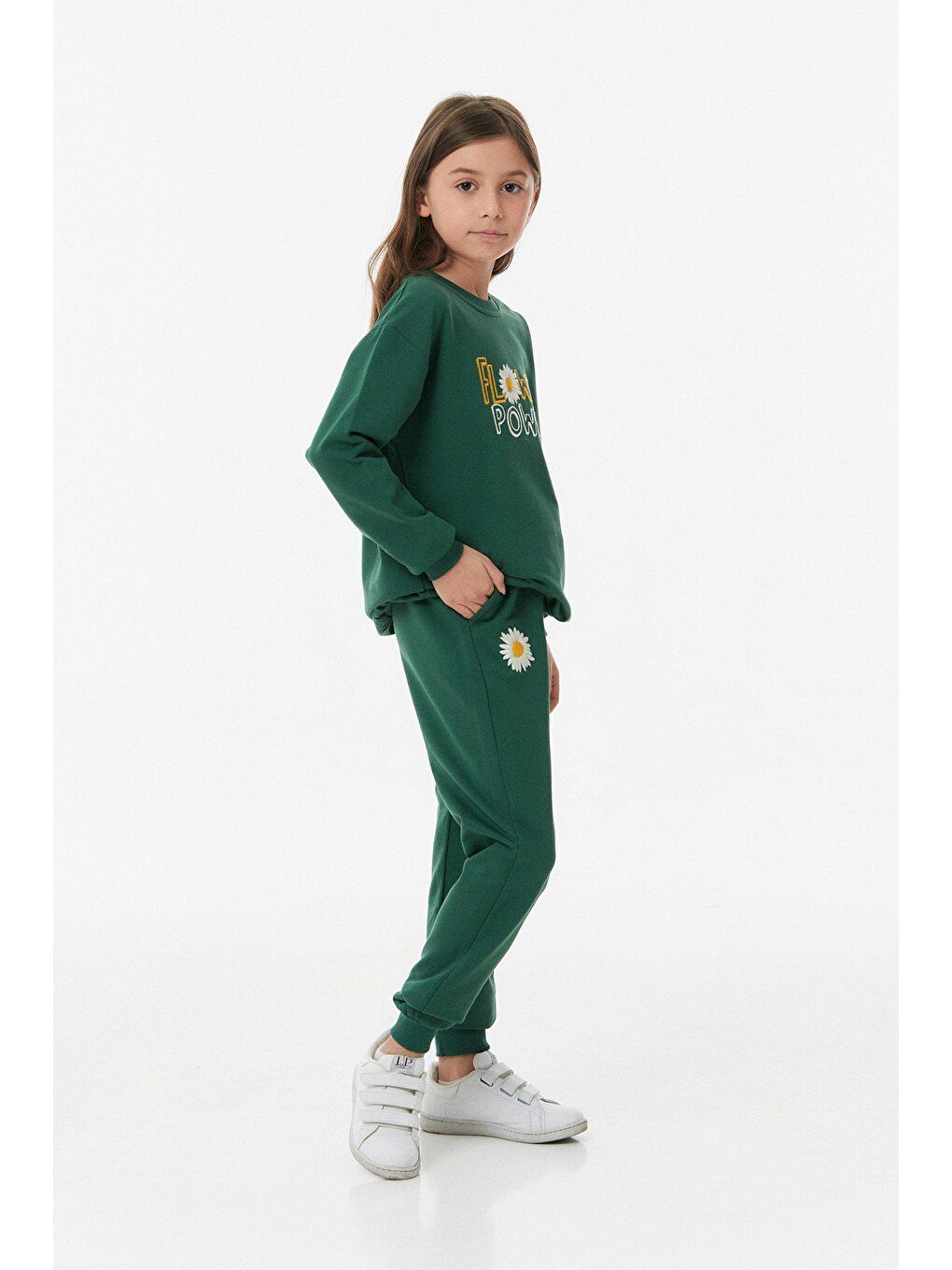 Yeşil Nakışlı Bisiklet Yaka Kız Çocuk Takım-4