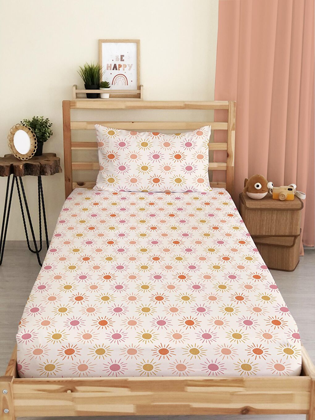 Karışık Güneş Desenli Baskılı Tek Kişilik Lastikli Çarşaf Seti