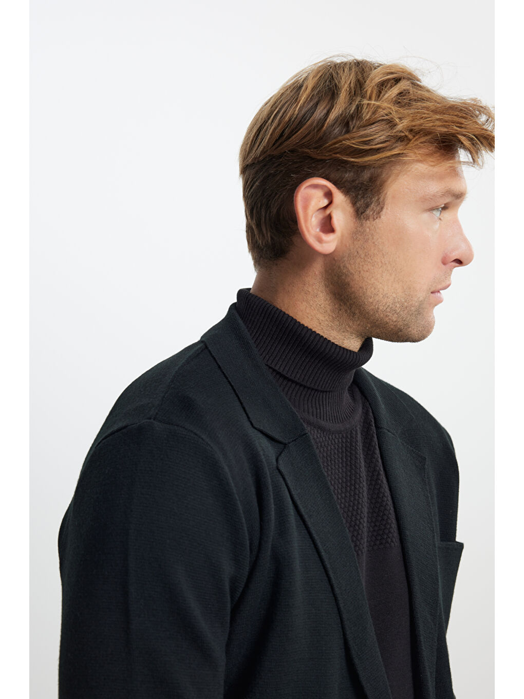 Erkek Siyah Sıcak Tutan Yünlü Standart Fit Normal Kesim Kruvaze Yaka Cepli Triko Ceket-5