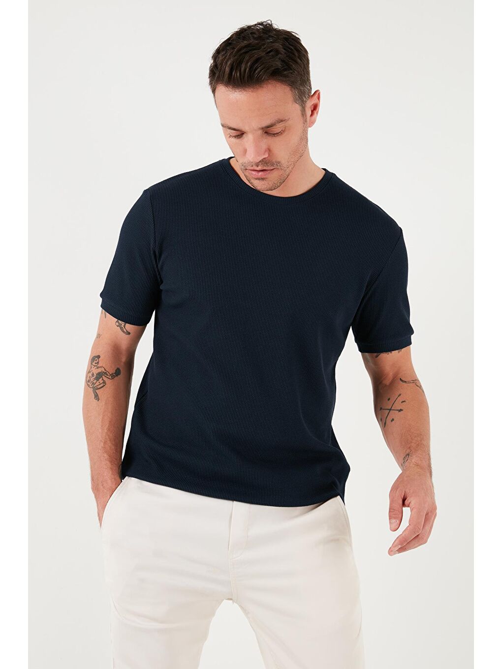 Buratti İndigo Pamuklu Bisiklet Yaka Regular Fit Basic T Shirt 5902759 - 1