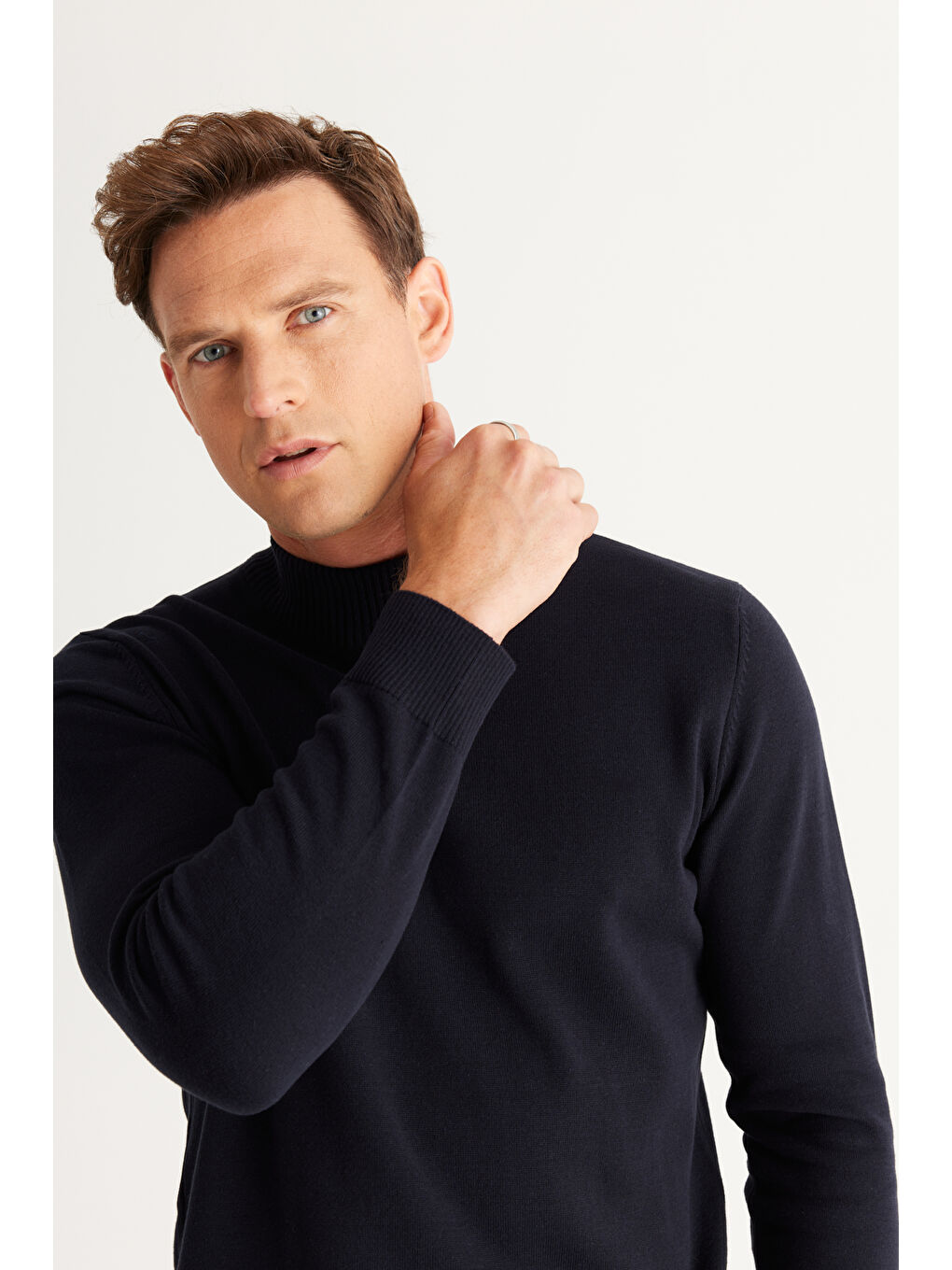 Erkek Lacivert Standart Fit Normal Kesim Yarım Balıkçı Yaka Pamuklu Triko Kazak-2