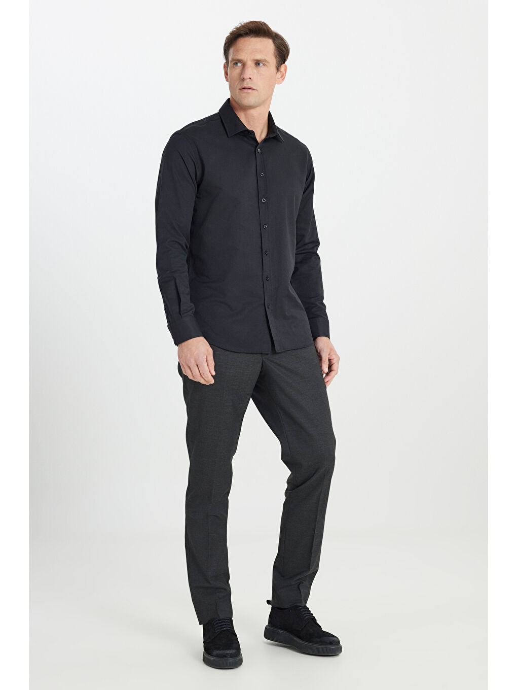 Erkek Siyah Regular Fit Geniş Kesim Klasik Yaka Armürlü Gömlek-1