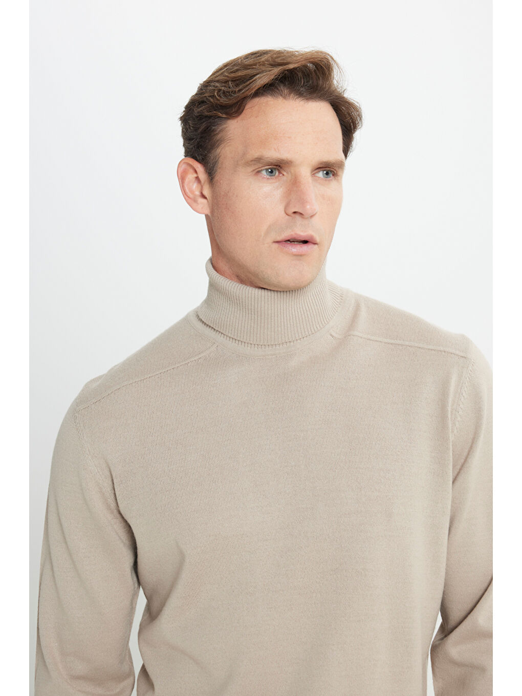 Erkek Bej Yünlü Sıcak Tutan Standart Fit Normal Kesim Tam Balıkçı Yaka Triko Kazak-3