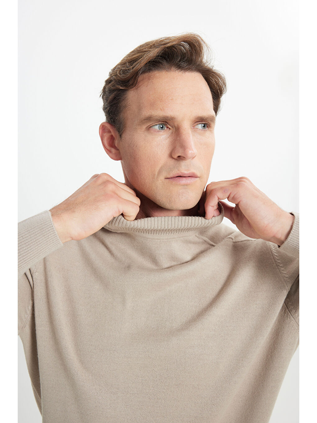 Erkek Bej Yünlü Sıcak Tutan Standart Fit Normal Kesim Tam Balıkçı Yaka Triko Kazak-4