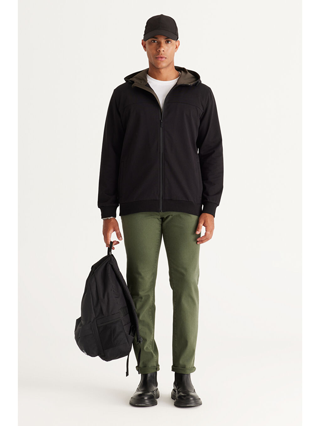 Siyah Slim Fit Dar Kesim Kapüşonlu Pamuklu Erkek Fermuarlı Sweatshirt Hırka-1