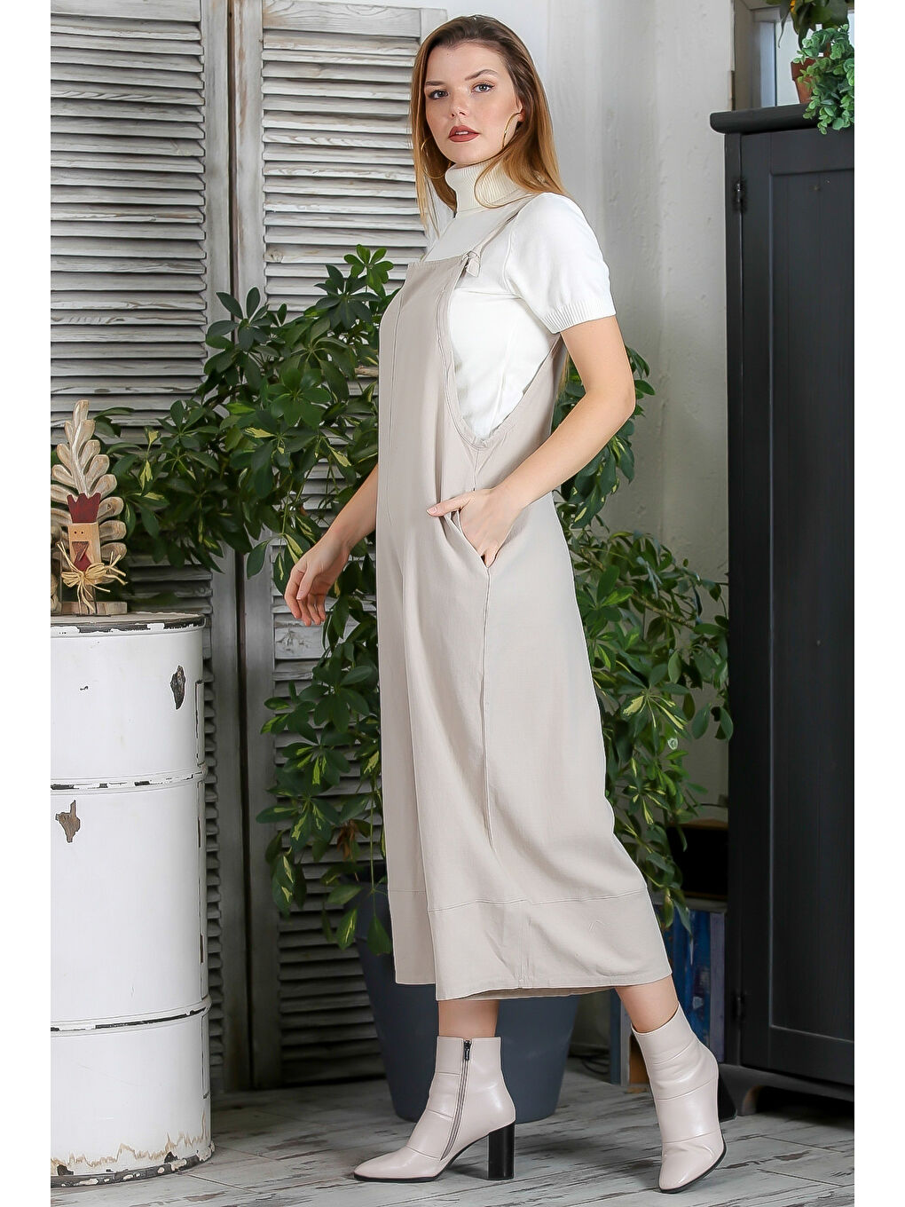 Bej Askılı Bağlamalı Çift Cepli Yıkamalı Geniş Paça Casual Salaş Dokuma Tulum-6