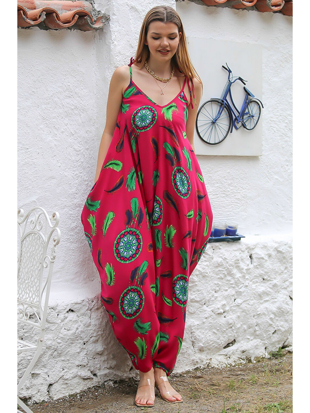 Fuşya V Yaka Askılı Cepli Allover Baskılı Dokuma Oversize Şalvar Paça Casual Tulum-1