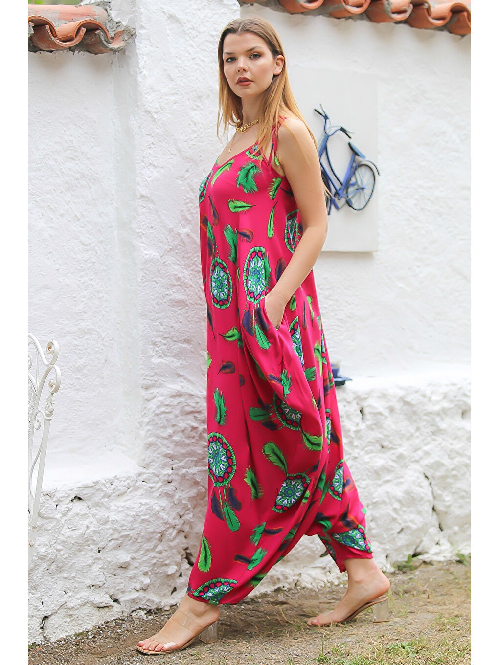 Fuşya V Yaka Askılı Cepli Allover Baskılı Dokuma Oversize Şalvar Paça Casual Tulum-4