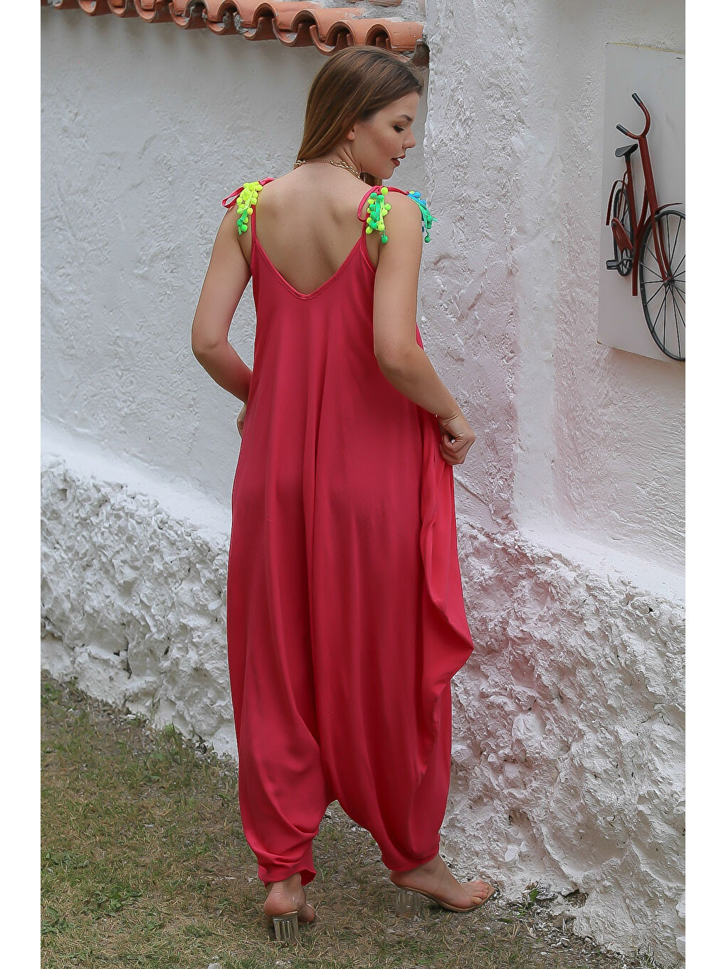 Fuşya V Yaka Askılı Cepli Ponponlu Dokuma Oversize Şalvar Paça Casual Tulum-7