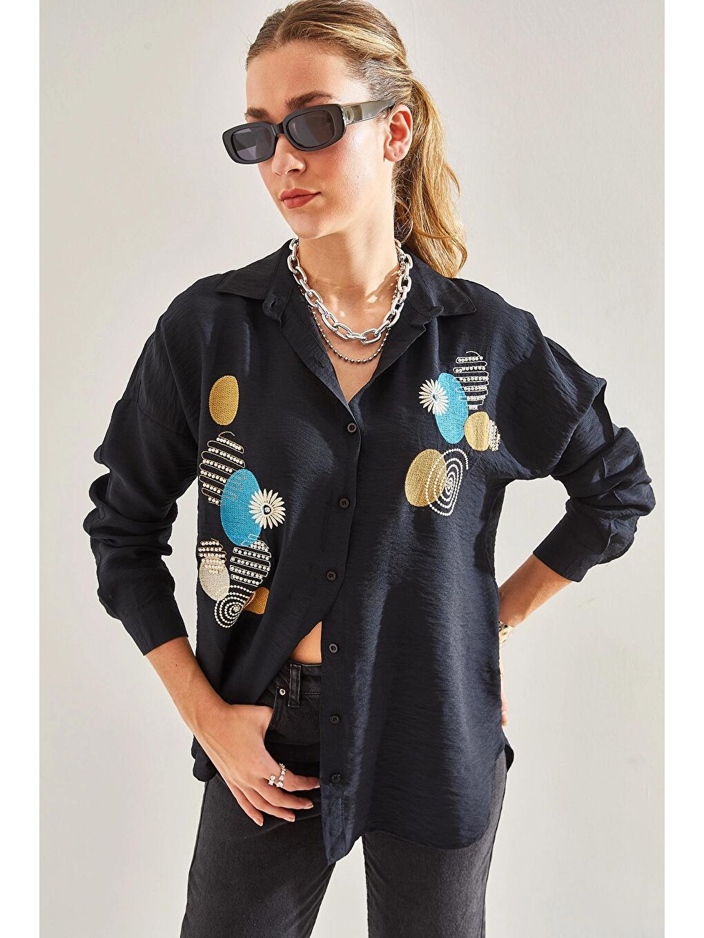 Siyah Modest Kadın Geometrik Taş İşlemeli Gömlek 60181004-1