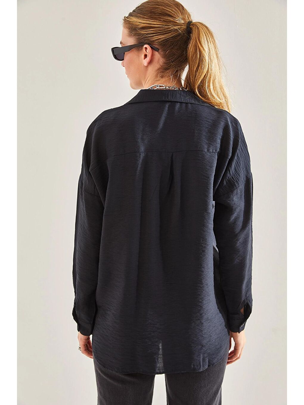 Siyah Modest Kadın Geometrik Taş İşlemeli Gömlek 60181004-4