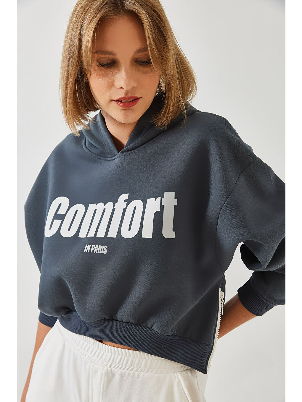 SHADE Antrasit Kadın Üç İplik Şardonlu Yanları Fermuarlı Crop Sweatshirt - 1