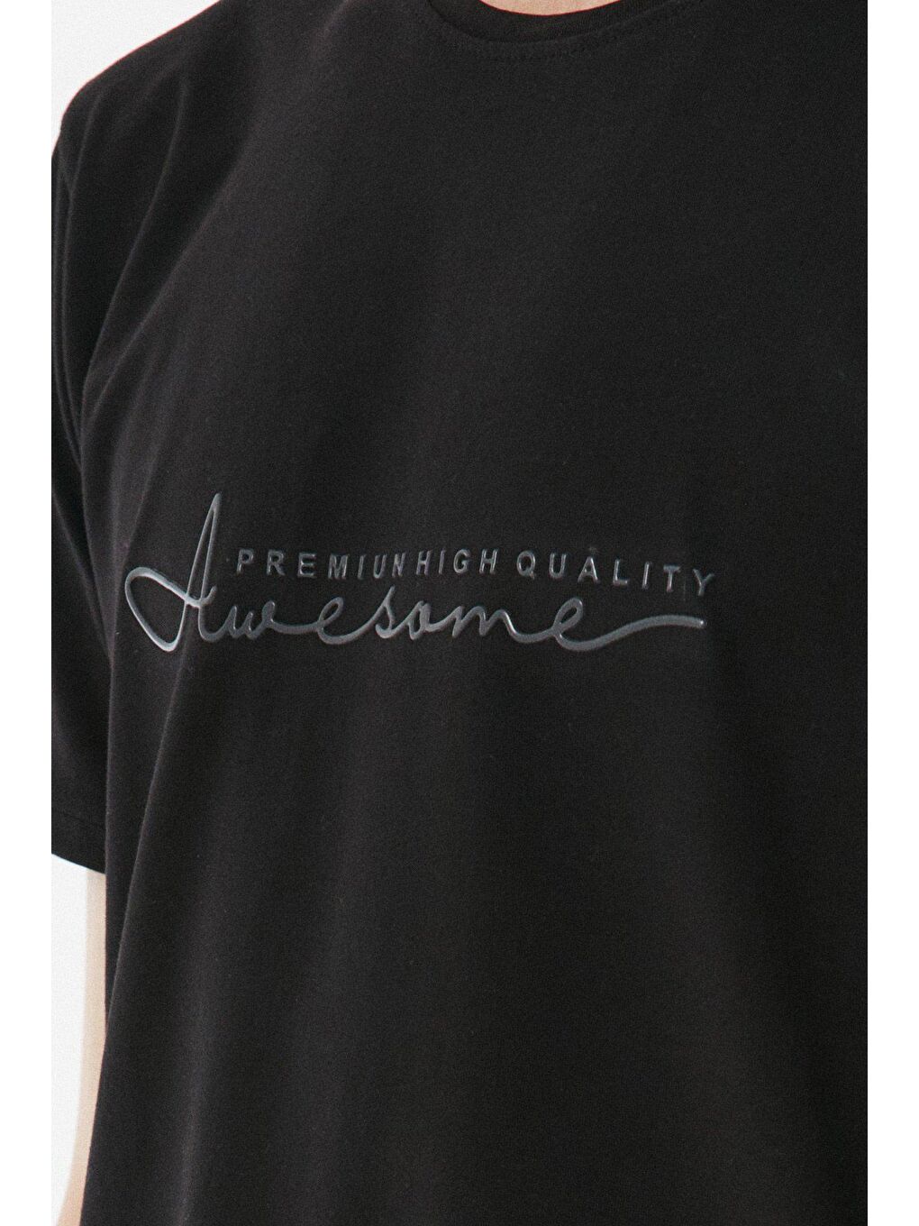 Siyah Baskılı Bisiklet Yaka Tişört-3