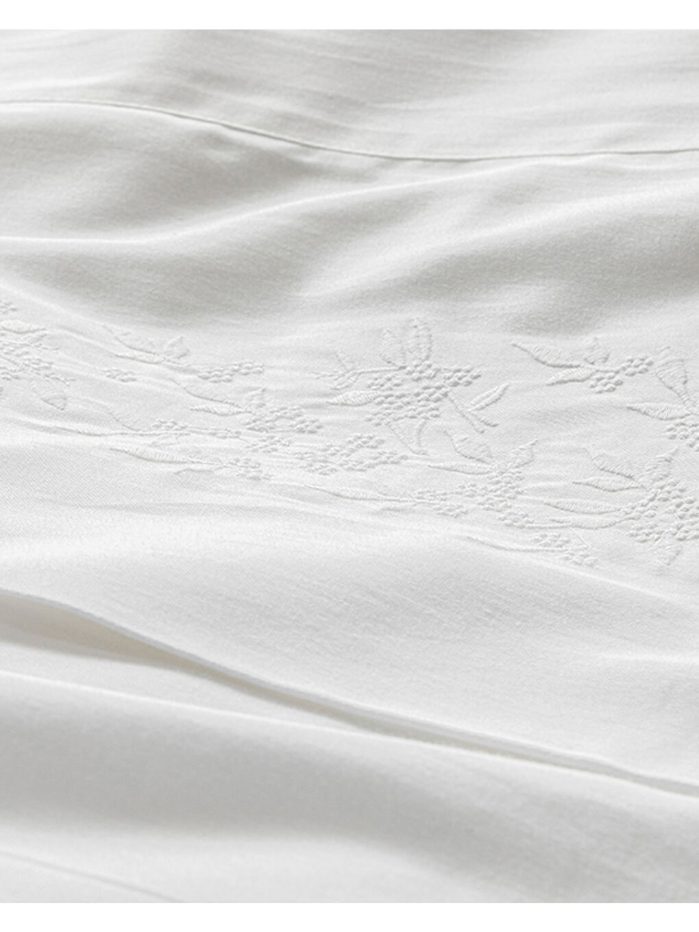 Laurel Pamuk Saten Nakışlı King Size Nevresim Takımı Beyaz-3
