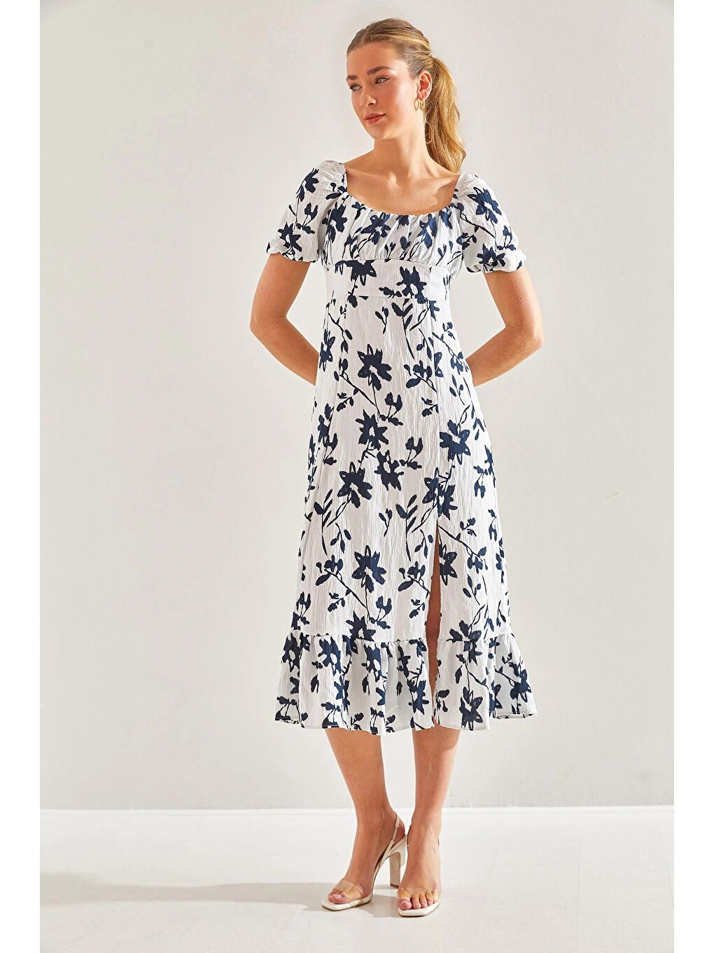 Ekru Kadın Çiçek Desenli Elbise 60181001-3