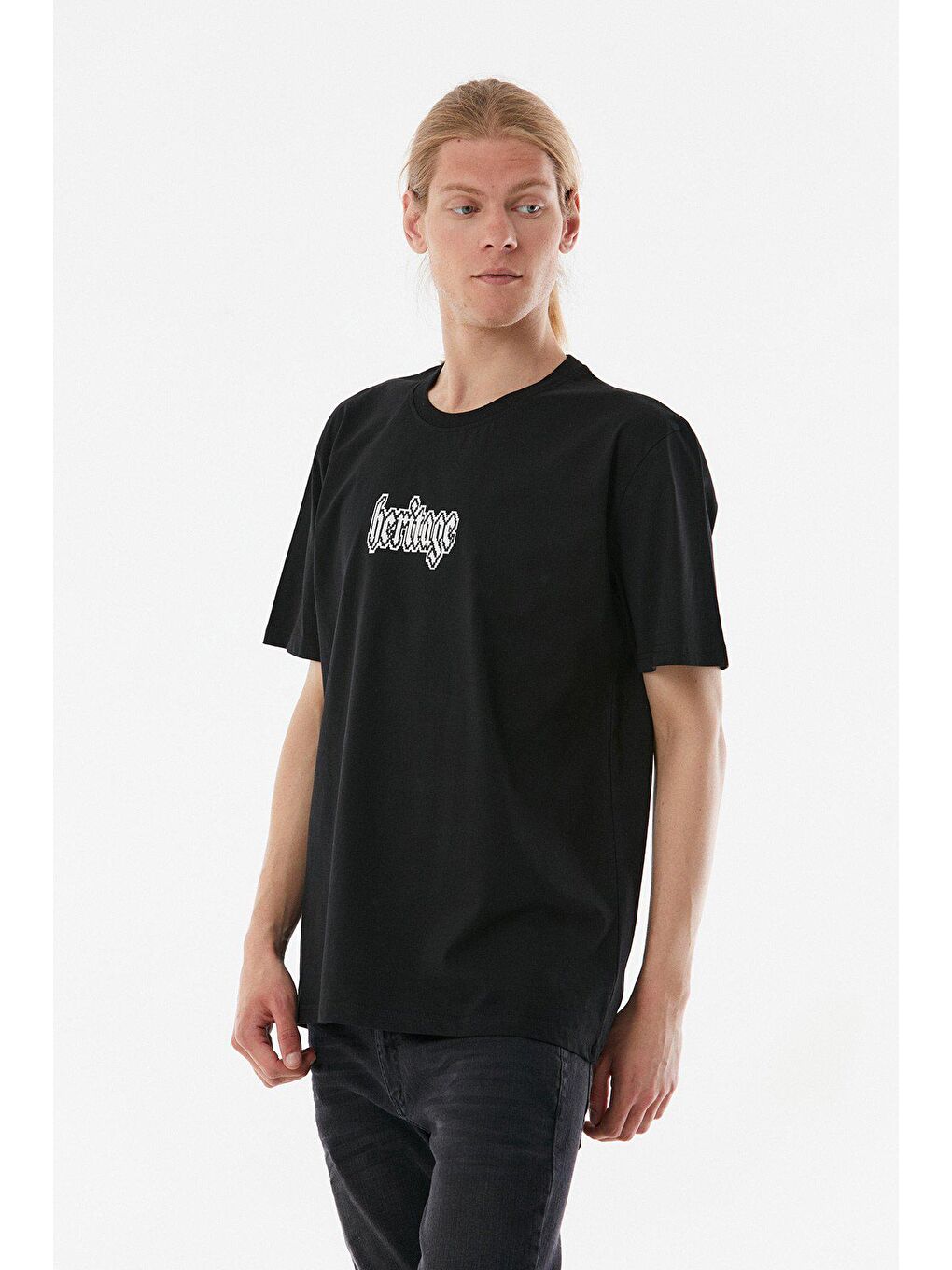 Siyah Baskılı Bisiklet Yaka Oversize Tişört-2