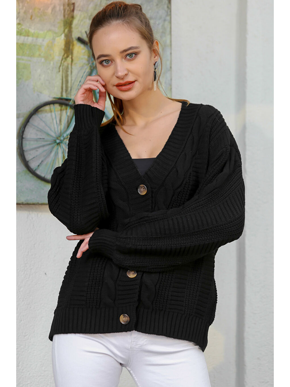 Kadın Siyah Saç Örgü Desenli Kemik Düğmeli Retro Triko Hırka M10010900HR99517-1