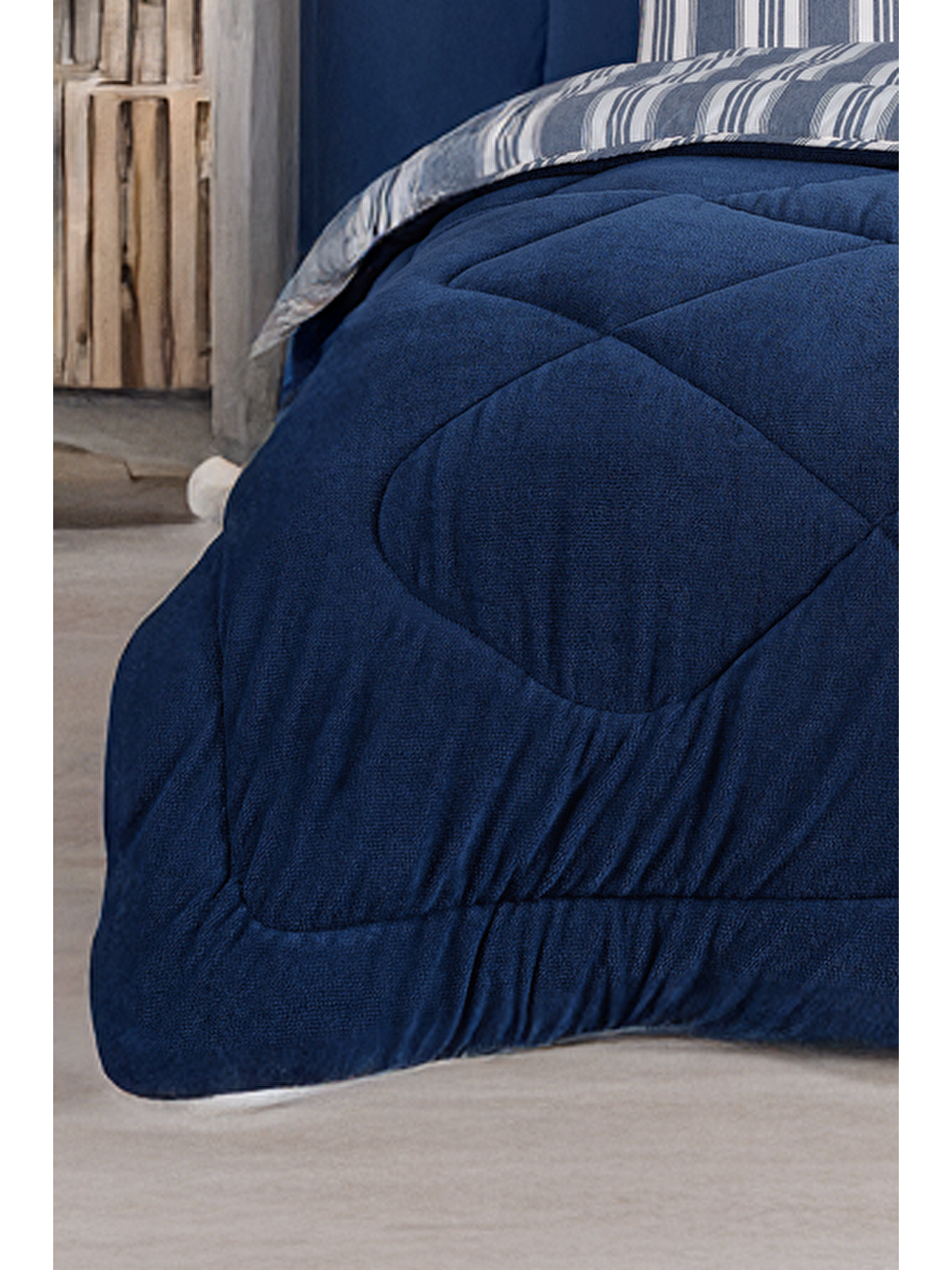 Uyku Seti Wellsoft Yorganlı Pofuduk 4 Parça Çift Kişilik Soft Line Lacivert-1