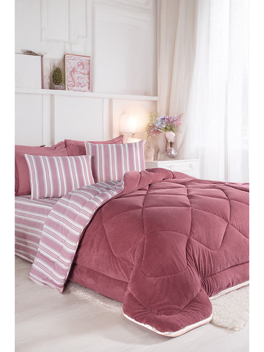UPSTYLE Uyku Seti Wellsoft Yorganlı Pofuduk 3 Parça Tek Kişilik Soft Line Bordo