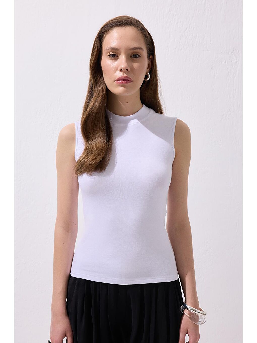 Sıfır Kol Elastanlı Pamuk Bady Beyaz