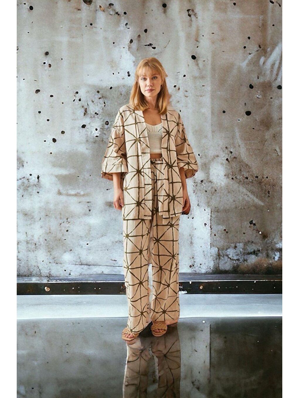 Kahverengi Kısa Kollu Kareli Desen Kimono TAKIM