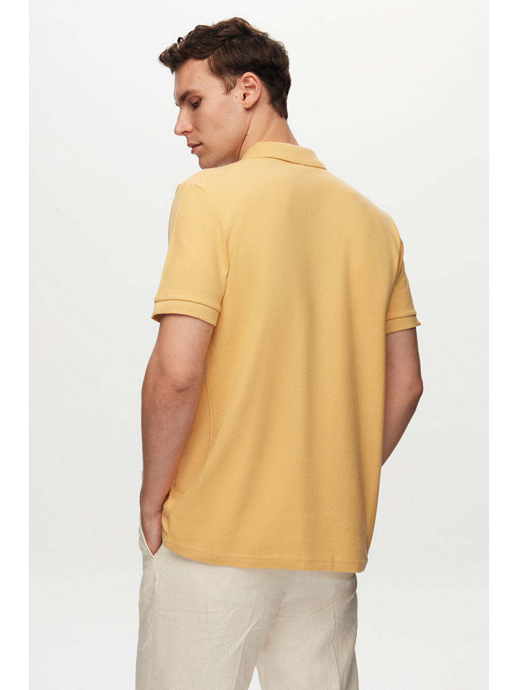 Regular Fit Açık Sarı %100 Pamuklu Uzun Ömürlü Kıvrılmaz Polo Yaka Nakışlı Tişört-3