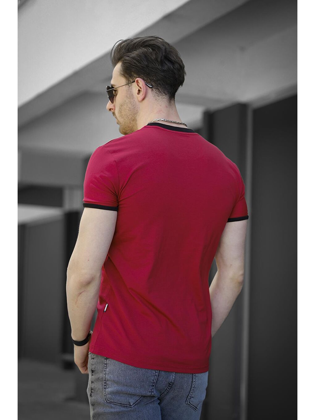 Bordo Slim Fit Likralı Nakış Detaylı Kolu ve Yakası Biyeli Erkek Tişört-2
