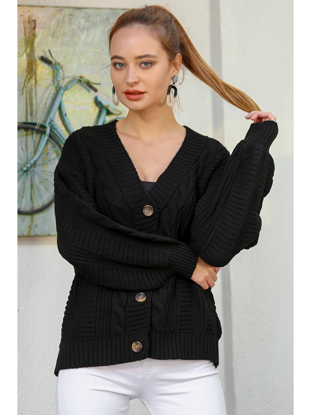 Kadın Siyah Saç Örgü Desenli Kemik Düğmeli Retro Triko Hırka M10010900HR99517-3